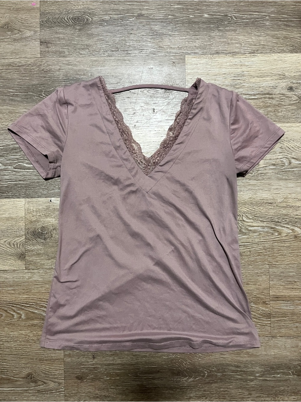 Daytrip Mauve Lace-Trim V-Neck Short Sleeve Top